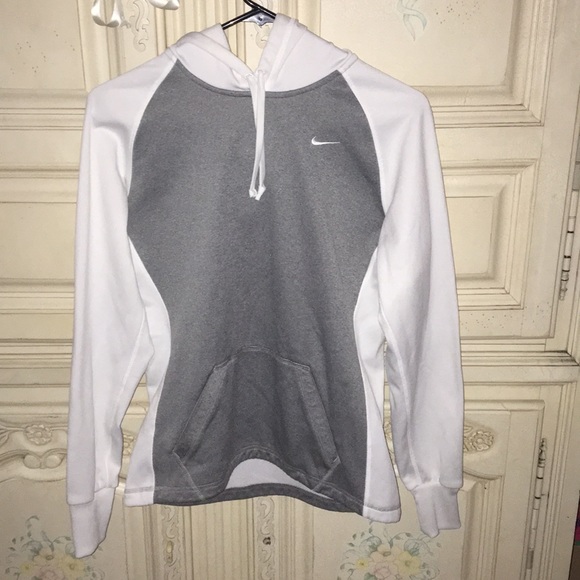 Nike Other - Nike Women’s Sweatshirt